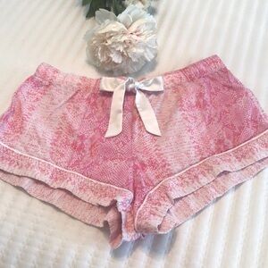 Victoria’s Secret Pink & White Lounge Pajama Shorts Size Small